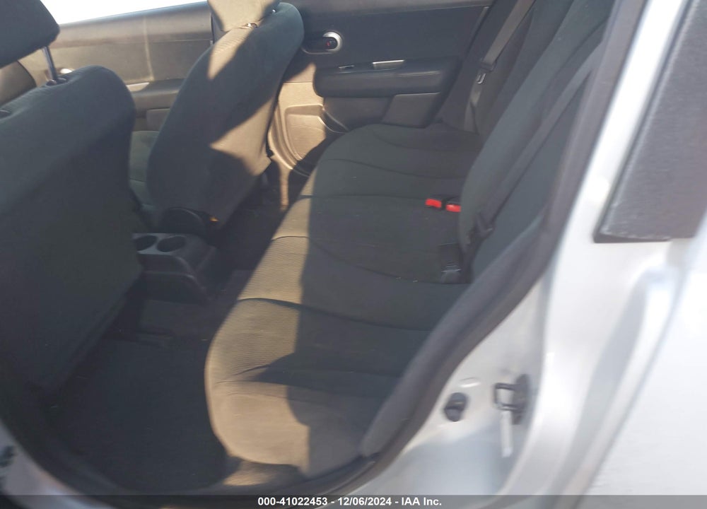 2008 LEXUS LX 570 VIN: JTJHY00WX84000413