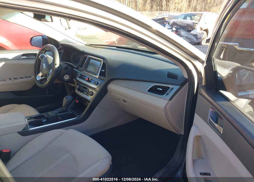 2019 HYUNDAI SONATA SE VIN: 5NPE24AF8KH803784