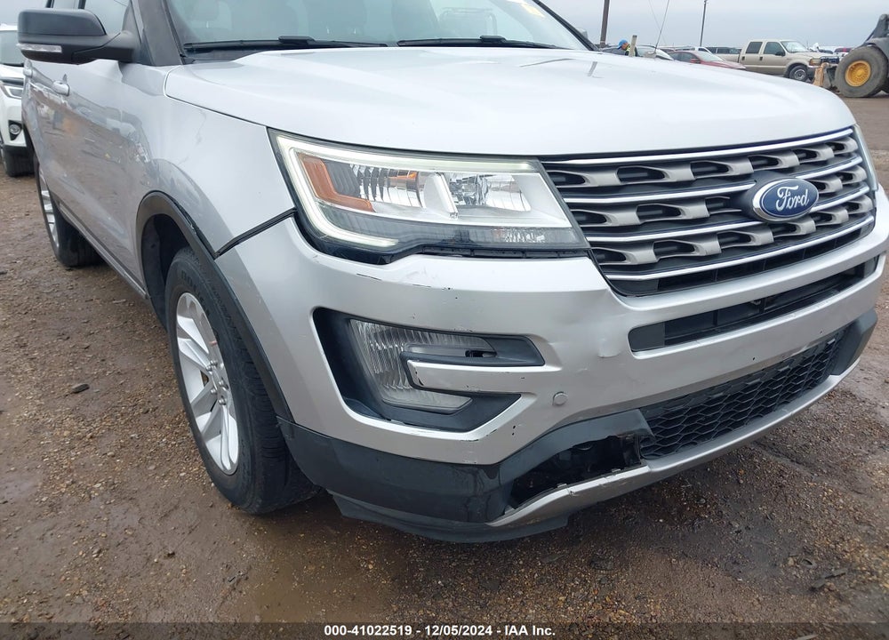 2017 FORD EXPLORER XLT VIN: 1FM5K7DH9HGD15905
