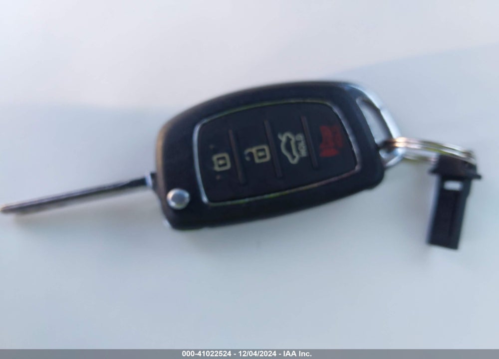 2017 HYUNDAI SONATA SE VIN: 5NPE24AF1HH592470