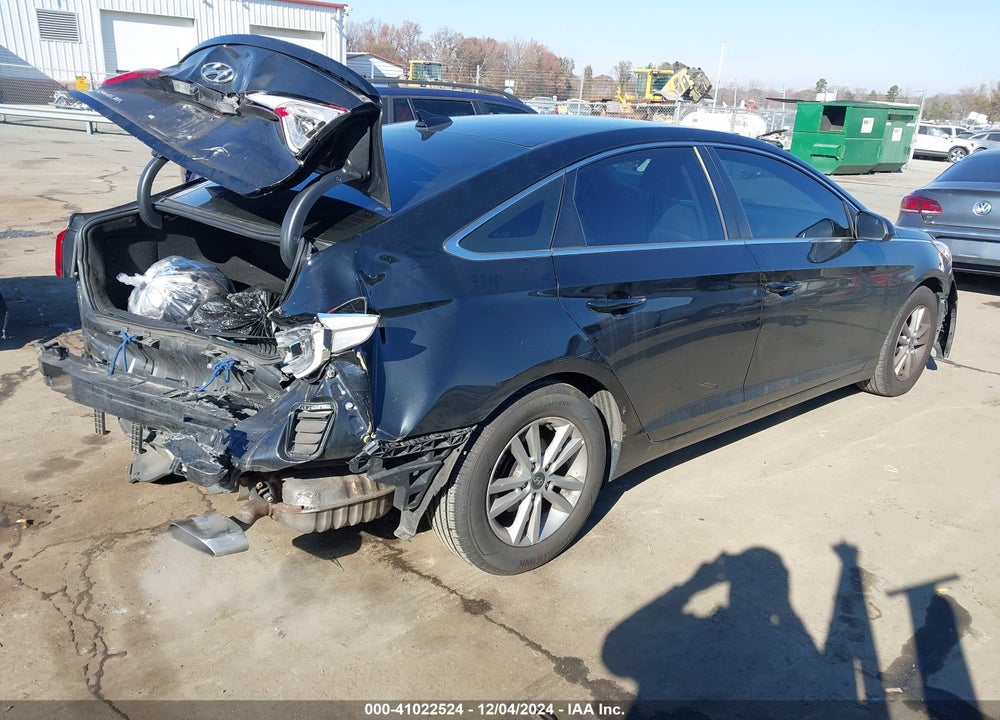 2017 HYUNDAI SONATA SE VIN: 5NPE24AF1HH592470