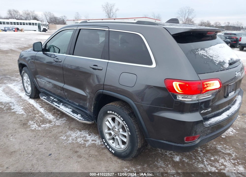 2019 JEEP GRAND CHEROKEE LAREDO E 4X4 VIN: 1C4RJFAG3KC856008
