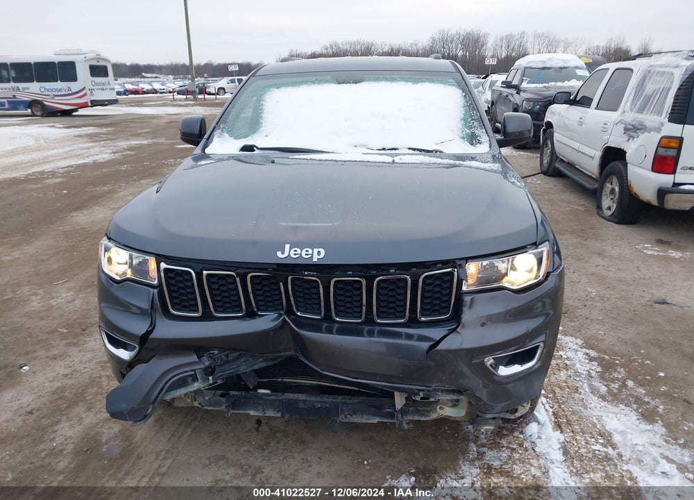 2019 JEEP GRAND CHEROKEE LAREDO E 4X4 VIN: 1C4RJFAG3KC856008