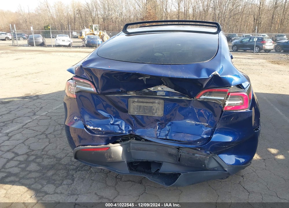 2021 TESLA MODEL Y LONG RANGE DUAL MOTOR ALL-WHEEL DRIVE VIN: 5YJYGDEE3MF062428