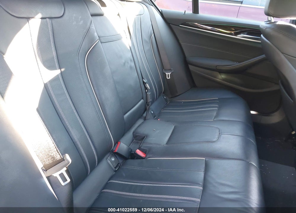 2019 BMW 530I XDRIVE VIN: WBAJA7C56KWW07504