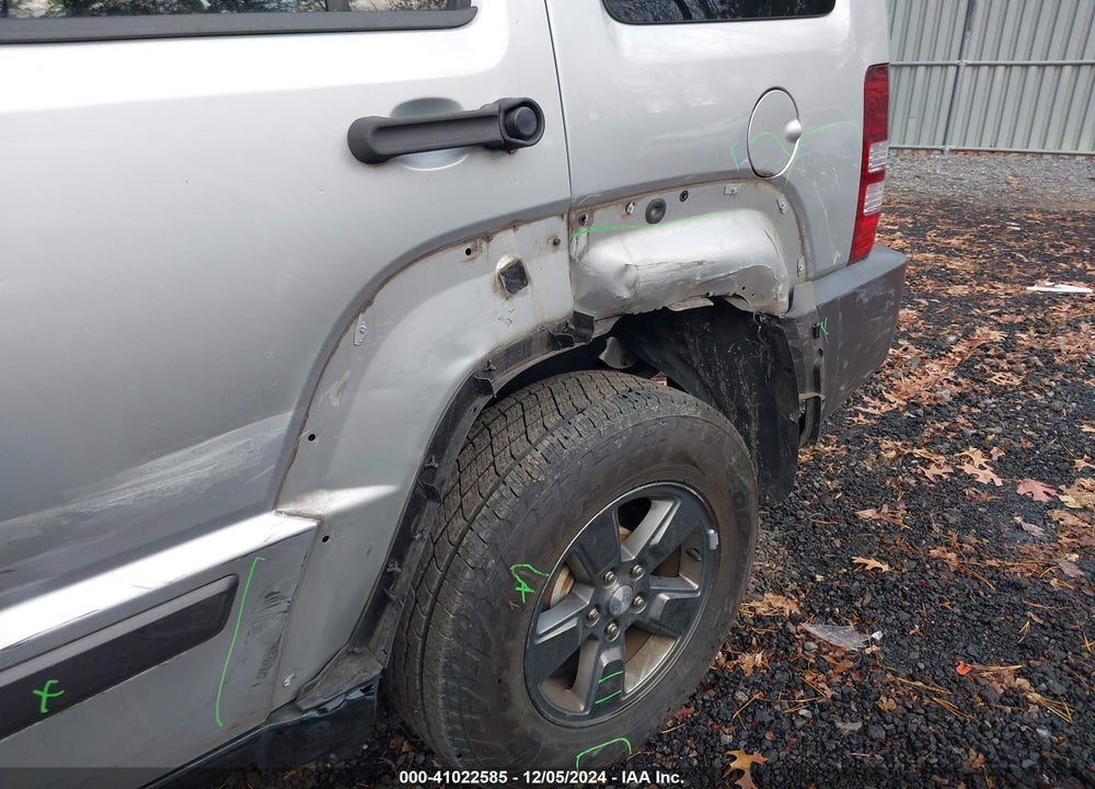 2010 JEEP LIBERTY RENEGADE VIN: 1J4PN3GK4AW147102