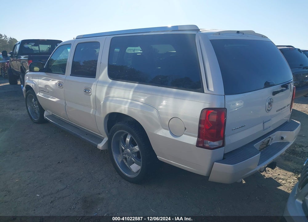 2005 CADILLAC ESCALADE ESV PLATINUM EDITION VIN: 3GYFK66N35G119085