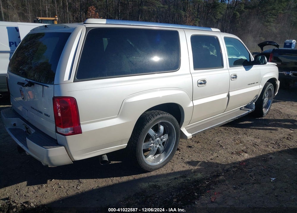 2005 CADILLAC ESCALADE ESV PLATINUM EDITION VIN: 3GYFK66N35G119085