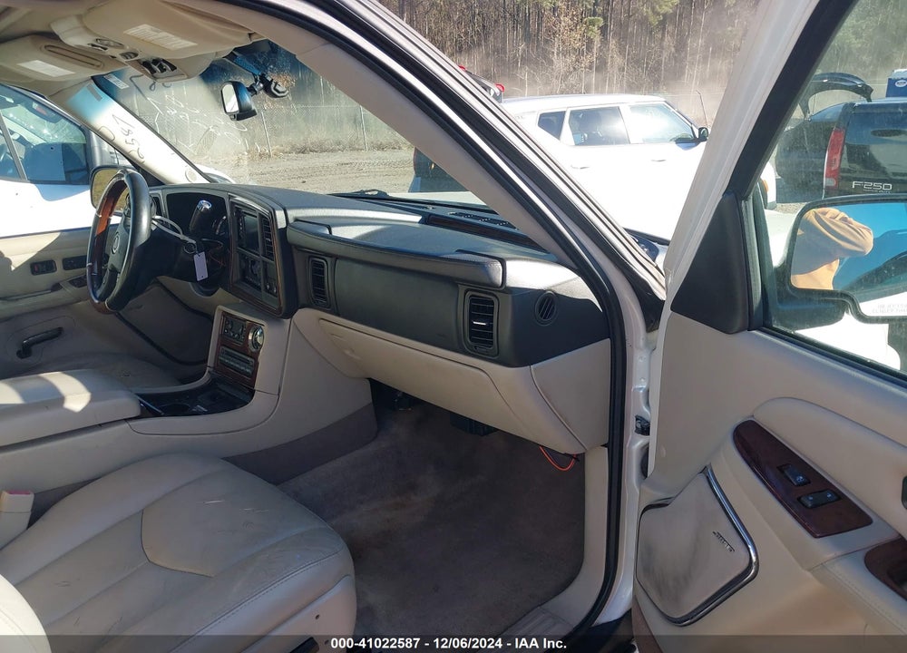 2005 CADILLAC ESCALADE ESV PLATINUM EDITION VIN: 3GYFK66N35G119085