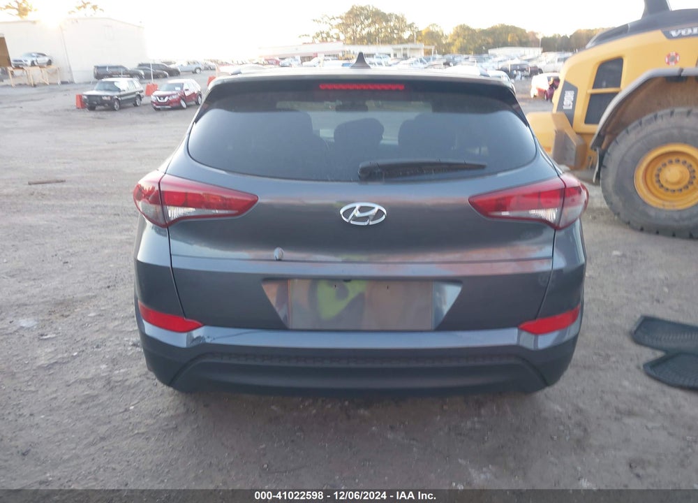 2018 HYUNDAI TUCSON SEL VIN: KM8J33A41JU801105