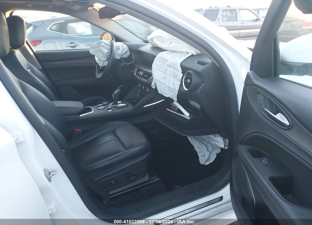 2020 ALFA ROMEO STELVIO TI AWD VIN: ZASPAKBN7L7C76758