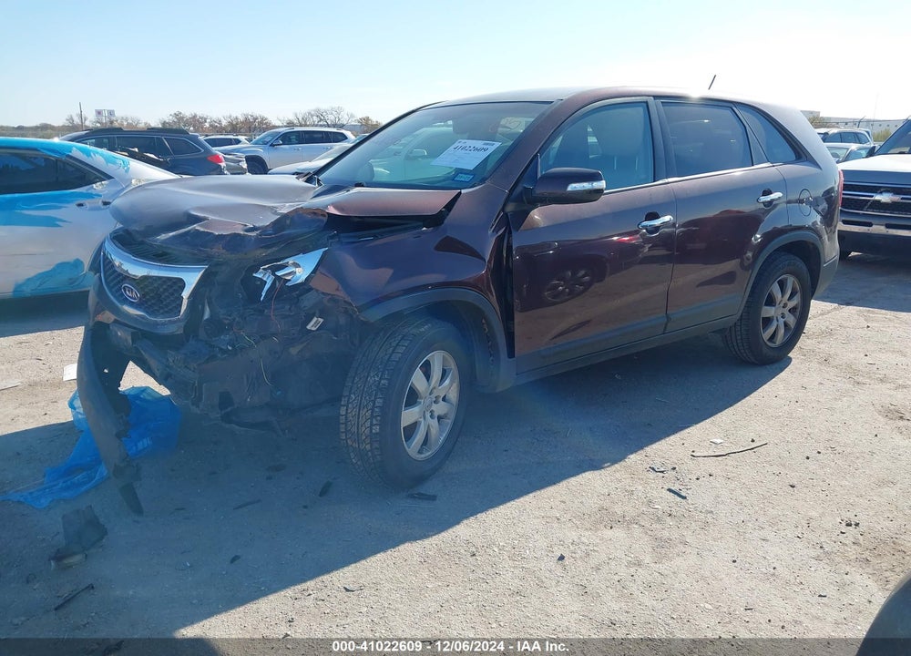 2012 KIA SORENTO LX VIN: 5XYKT4A15CG290104