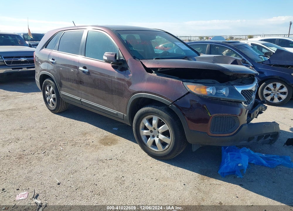 2012 KIA SORENTO LX VIN: 5XYKT4A15CG290104