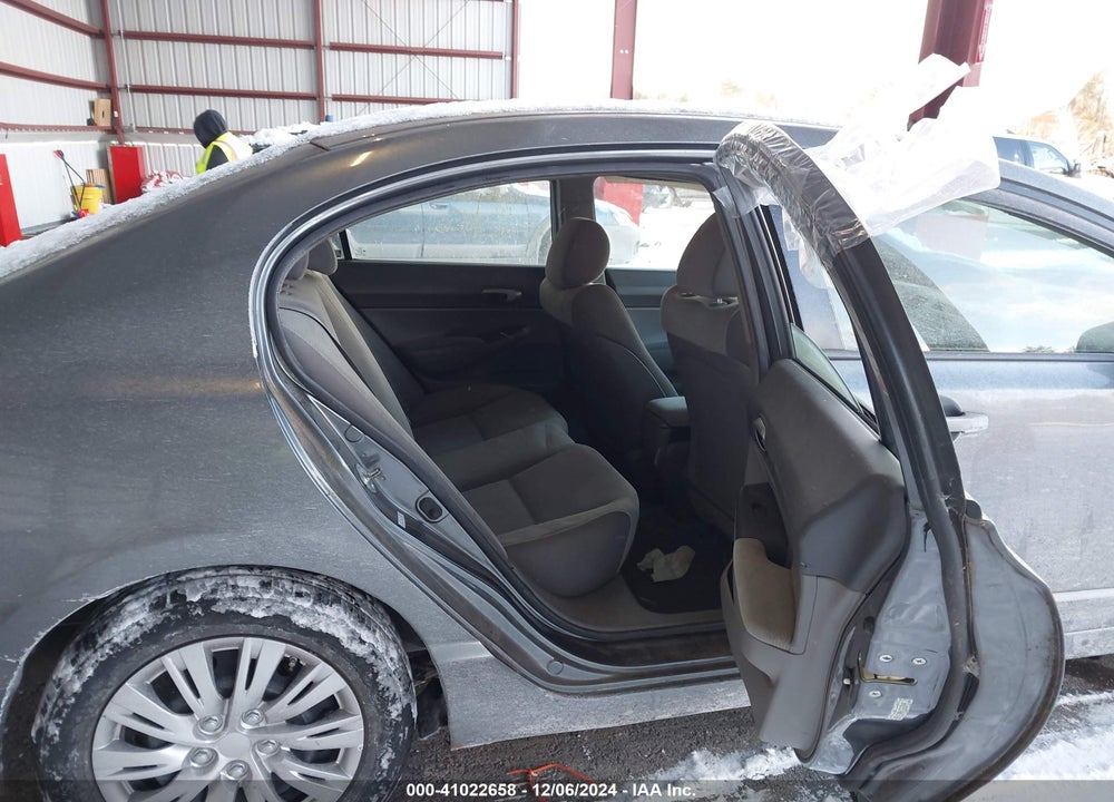 2010 HONDA CIVIC LX VIN: 2HGFA1F58AH302568