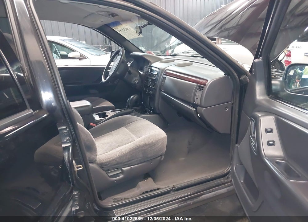 2000 JEEP GRAND CHEROKEE LAREDO VIN: 1J4GW48S8YC271290