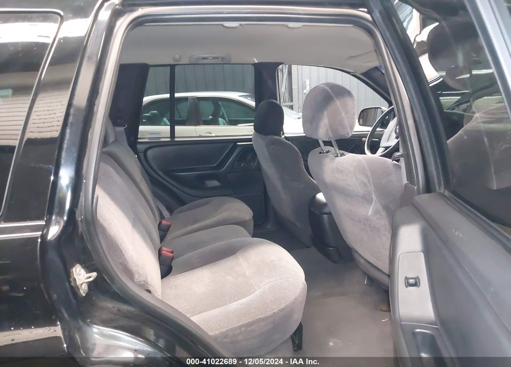 2000 JEEP GRAND CHEROKEE LAREDO VIN: 1J4GW48S8YC271290