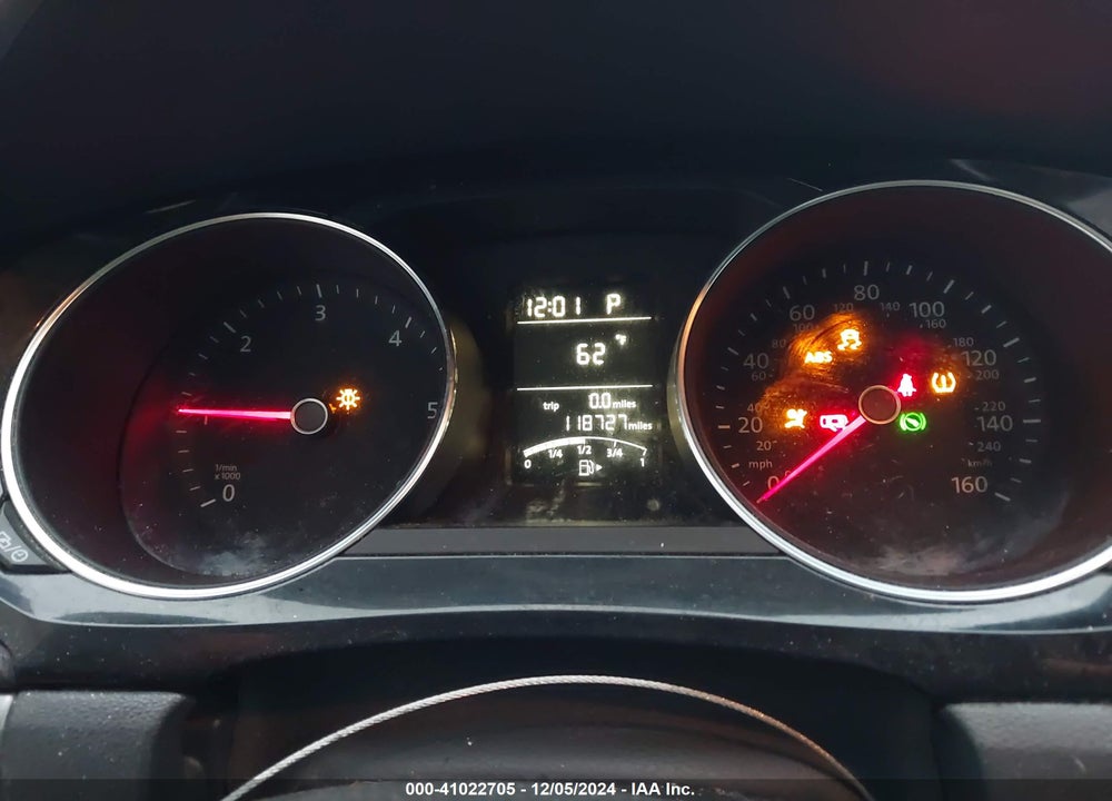 2015 VOLKSWAGEN JETTA 2.0L TDI S VIN: 3VWLA7AJ0FM281276