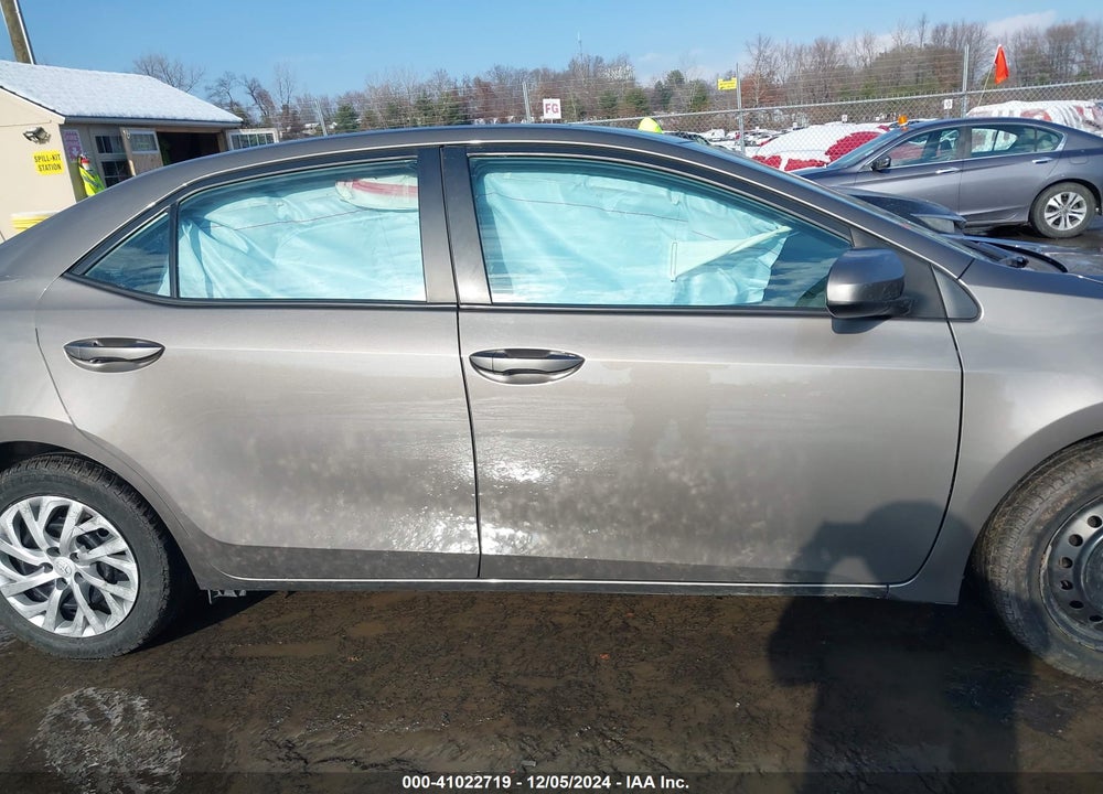 2017 TOYOTA COROLLA LE VIN: 2T1BURHE2HC962030