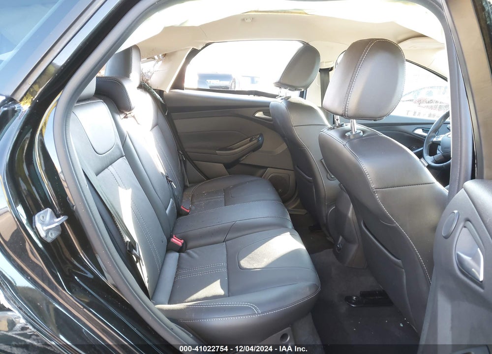 2014 FORD FOCUS TITANIUM VIN: 1FADP3N25EL224840