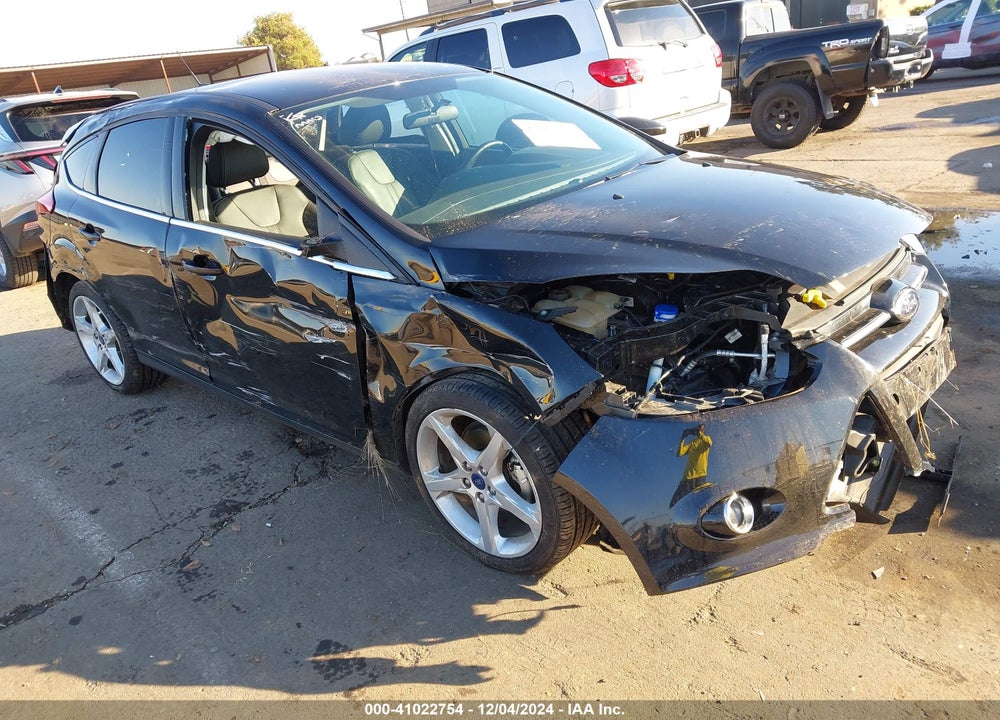 2014 FORD FOCUS TITANIUM VIN: 1FADP3N25EL224840
