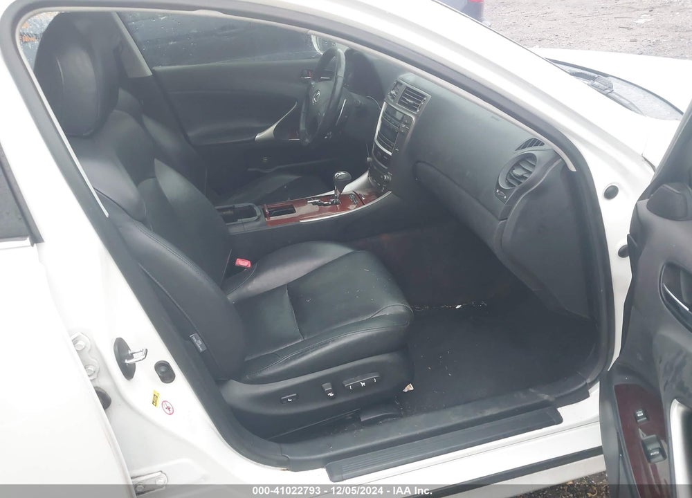 2008 LEXUS IS 250 VIN: JTHBK262385084397