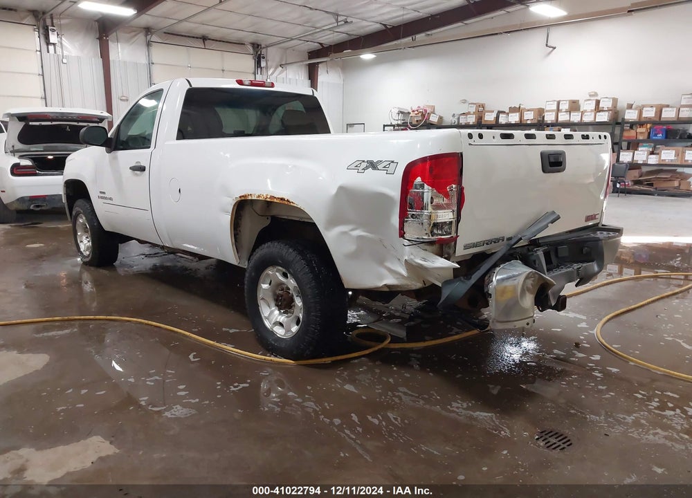 2008 GMC SIERRA 2500HD SLE1 VIN: 1GTHK246X8E177984