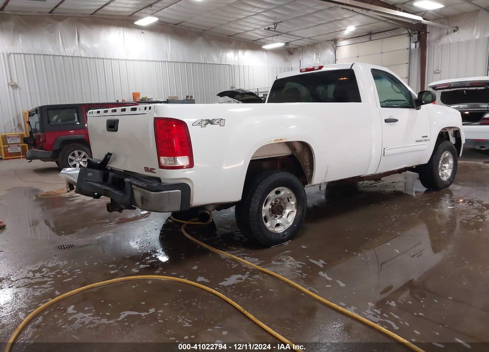 2008 GMC SIERRA 2500HD SLE1 VIN: 1GTHK246X8E177984