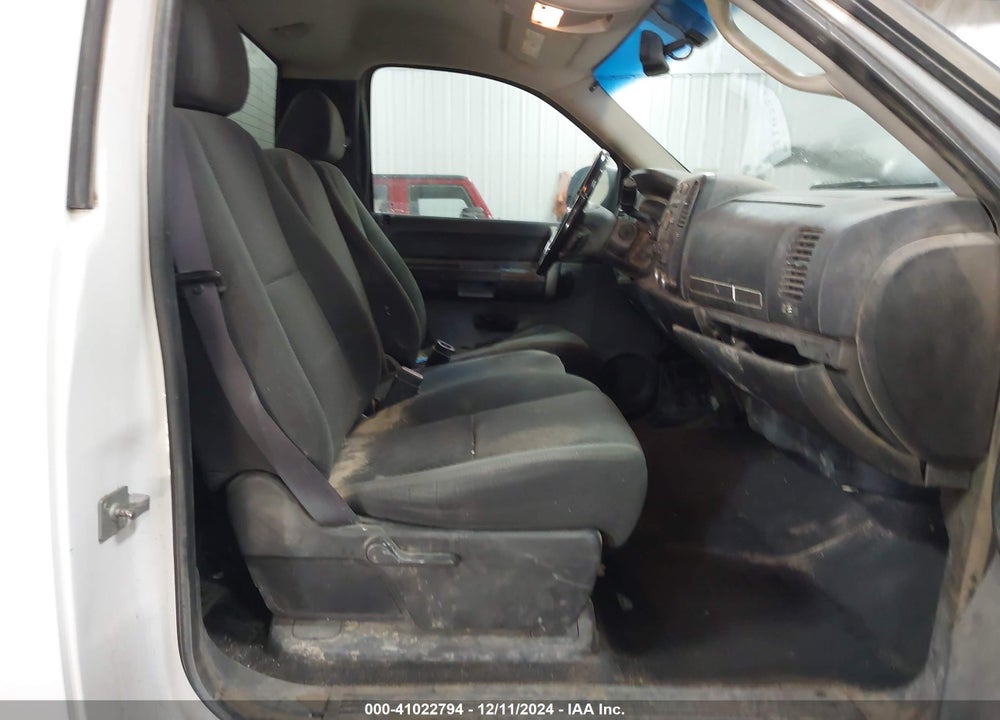 2008 GMC SIERRA 2500HD SLE1 VIN: 1GTHK246X8E177984