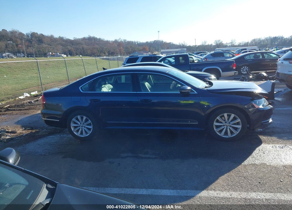 2012 VOLKSWAGEN PASSAT 2.5L SEL VIN: 1VWCH7A37CC051633