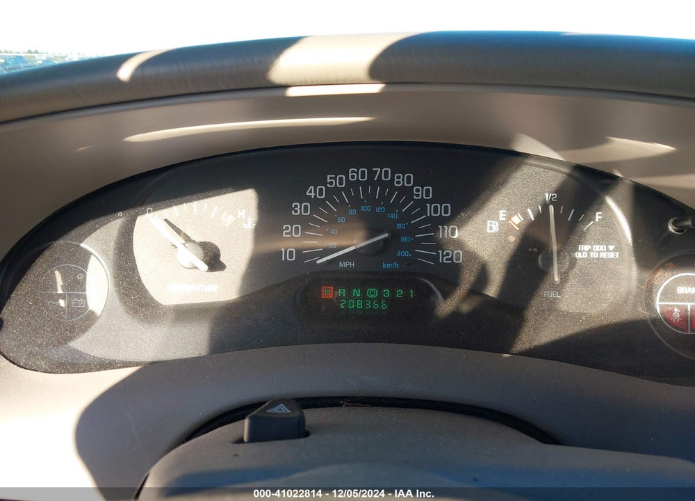 2004 BUICK CENTURY VIN: 2G4WS52J141287832
