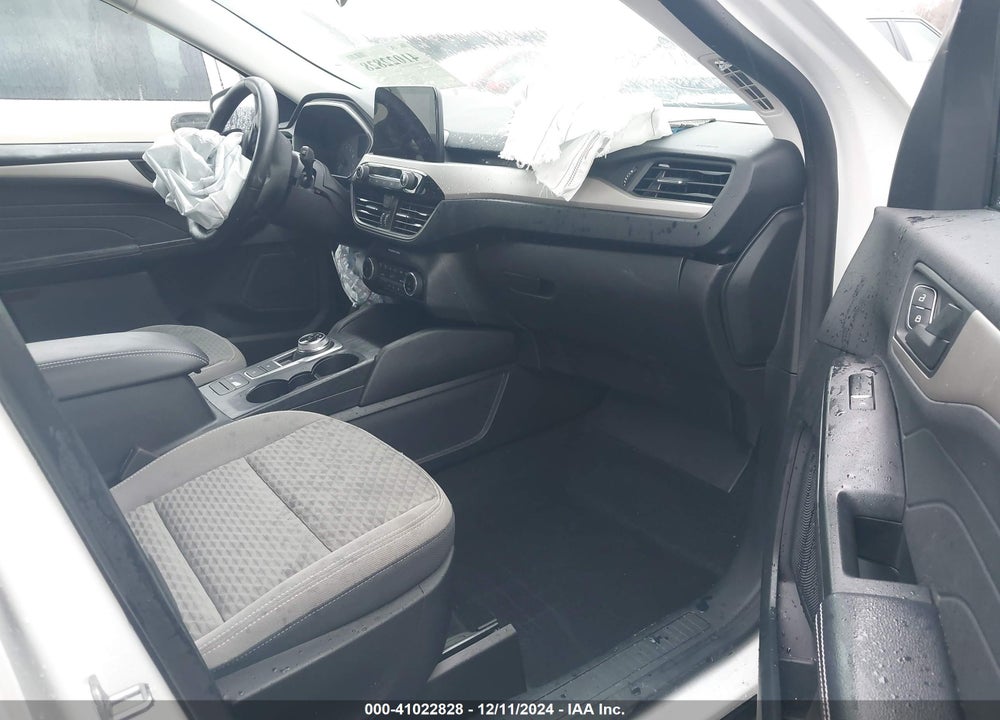 2022 FORD ESCAPE VIN: 1FMCU9G62NUC00423