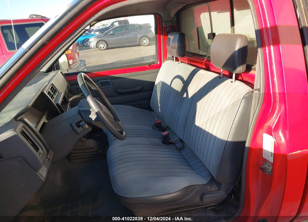 1993 NISSAN TRUCK SHORT WHEELBASE VIN: 1N6SD11S7PC441553