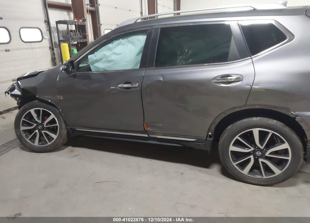 2019 NISSAN ROGUE SL VIN: 5N1AT2MVXKC732176