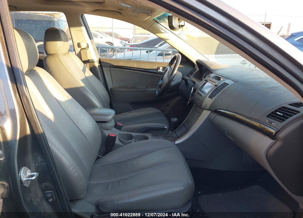2010 HYUNDAI SONATA LIMITED V6 VIN: 5NPEU4AF0AH593108