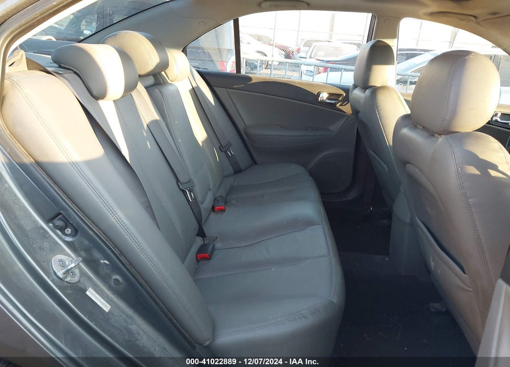 2010 HYUNDAI SONATA LIMITED V6 VIN: 5NPEU4AF0AH593108