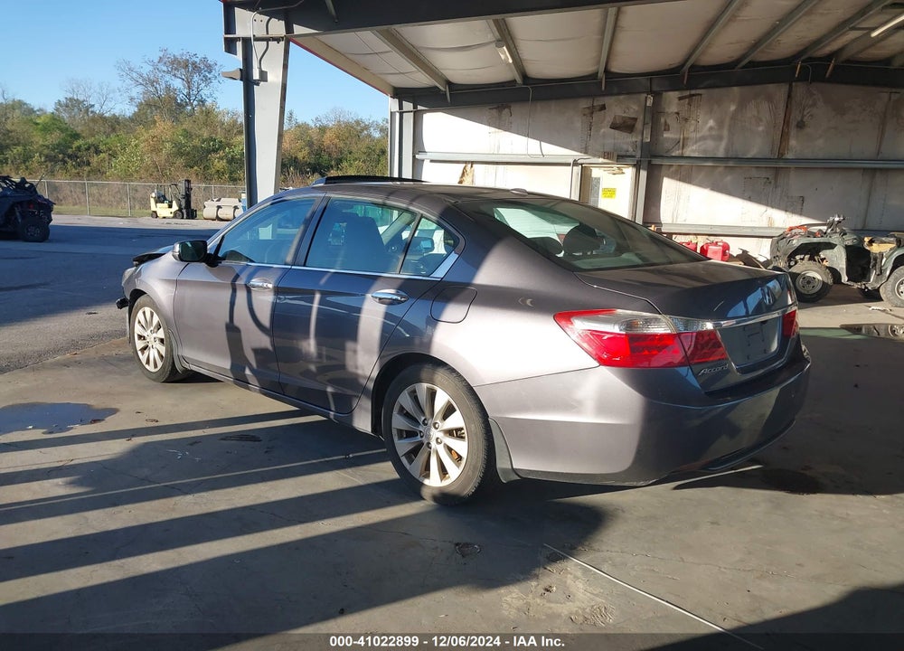 2015 HONDA ACCORD EX-L VIN: 1HGCR2F84FA272812