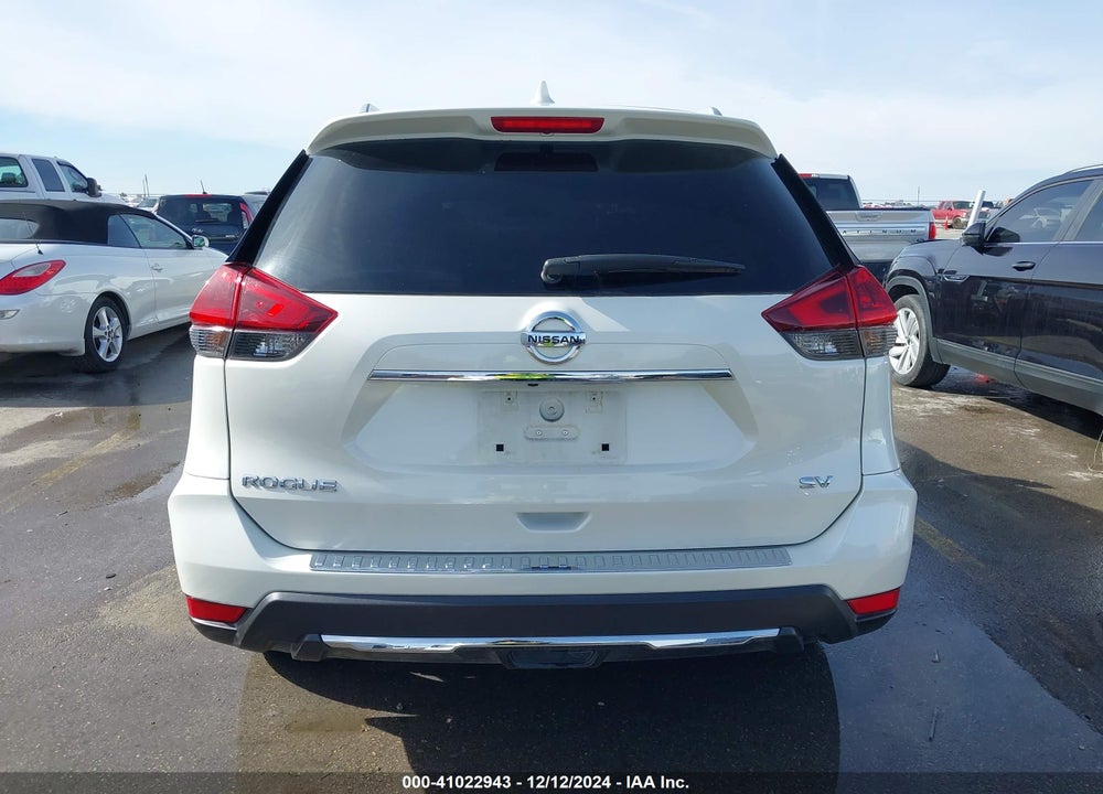 2018 NISSAN ROGUE SV VIN: 5N1AT2MT3JC792393