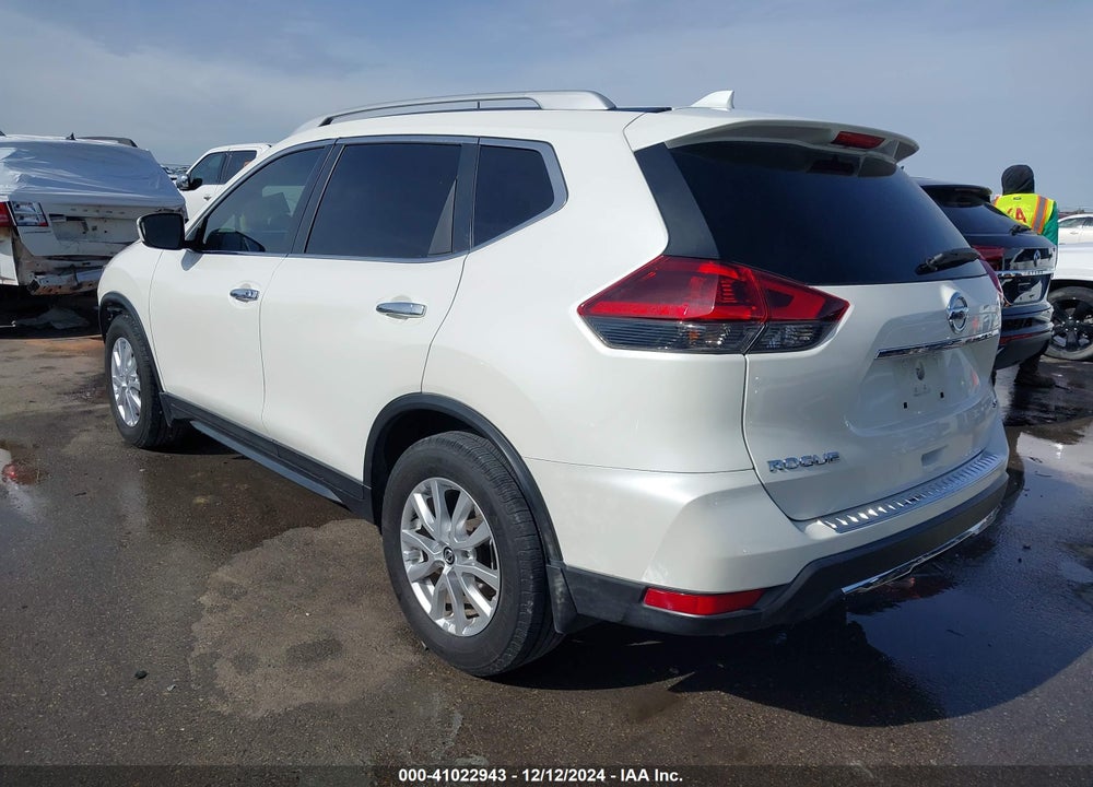 2018 NISSAN ROGUE SV VIN: 5N1AT2MT3JC792393