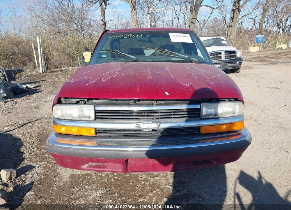 1998 CHEVROLET S-10 LS FLEETSIDE VIN: 1GCCS1949W8186280
