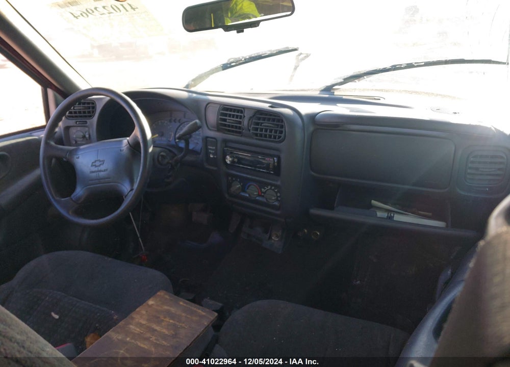 1998 CHEVROLET S-10 LS FLEETSIDE VIN: 1GCCS1949W8186280