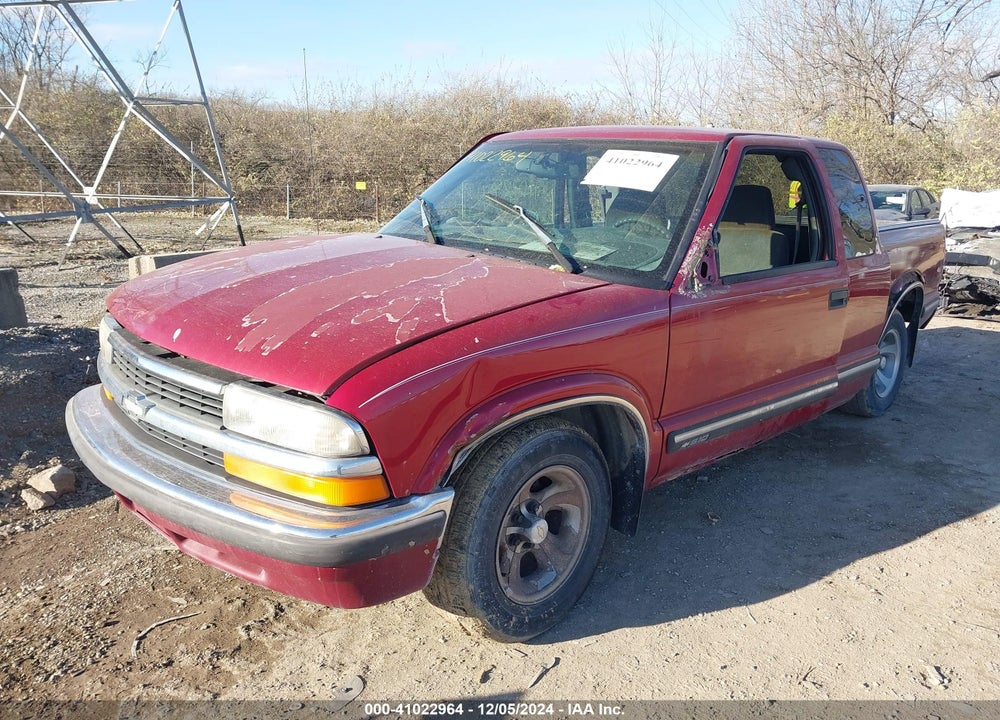 1998 CHEVROLET S-10 LS FLEETSIDE VIN: 1GCCS1949W8186280