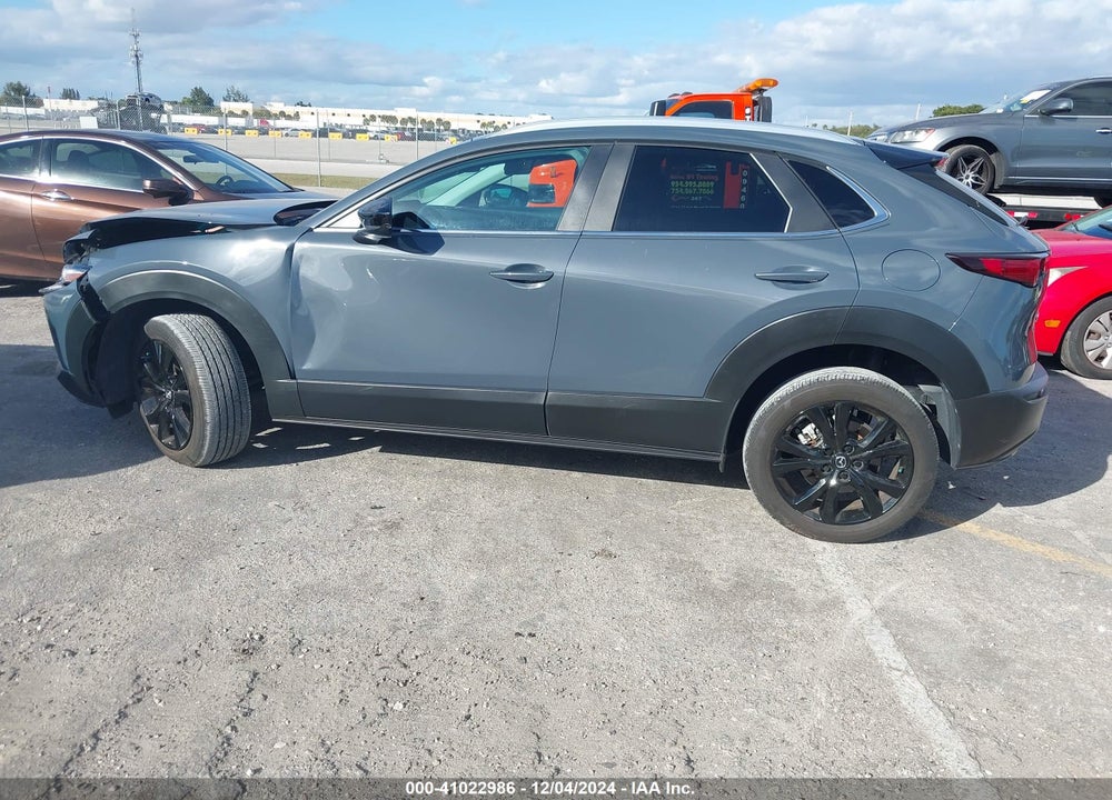 2023 MAZDA CX-30 2.5 S CARBON EDITION VIN: 3MVDMBCMXPM560209