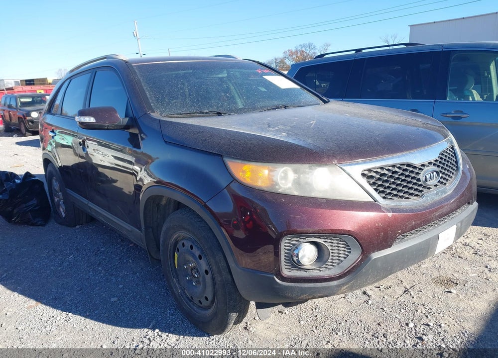 2011 KIA SORENTO LX VIN: 5XYKT3A10BG091888