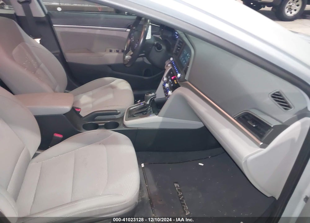 2019 HYUNDAI ELANTRA VALUE EDITION VIN: 5NPD84LF7KH448663