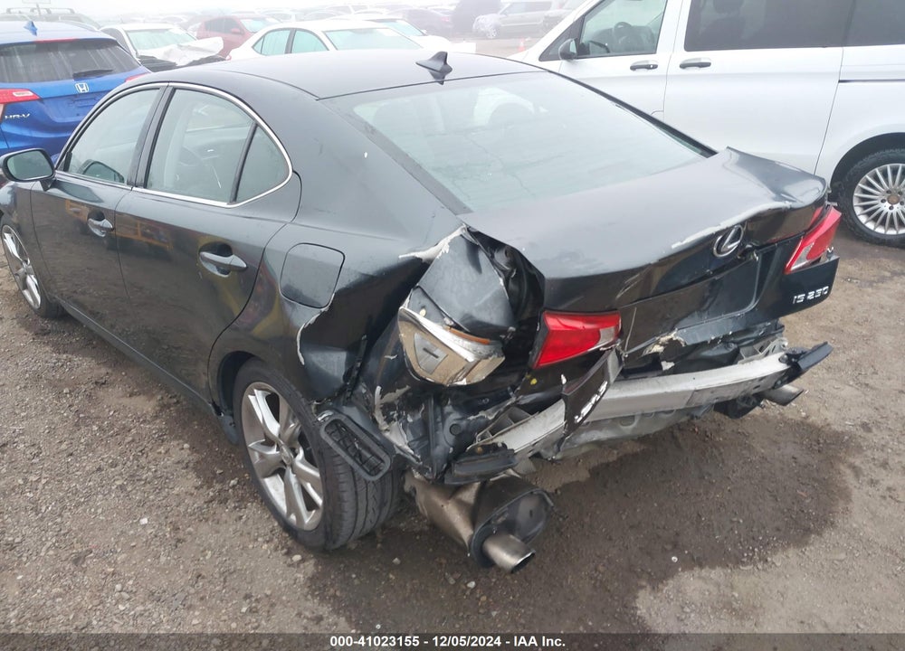 2009 LEXUS IS 250 VIN: JTHBK262392091093