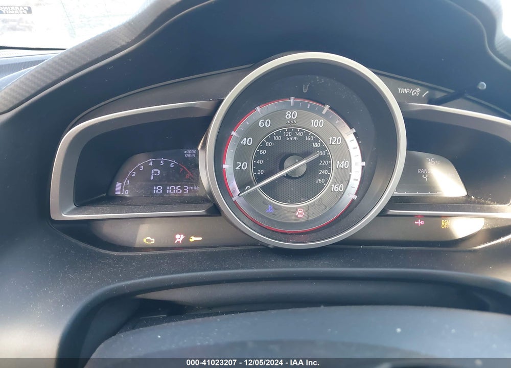 2014 MAZDA 3 I TOURING VIN: JM1BM1V73E1115105