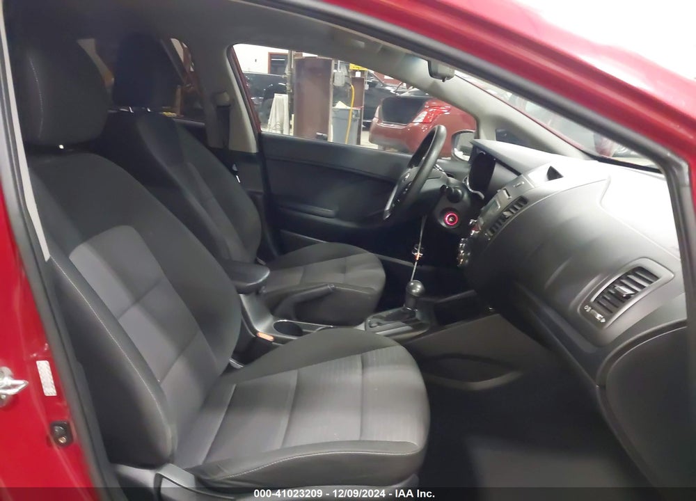 2016 KIA FORTE LX VIN: KNAFX4A68G5443734