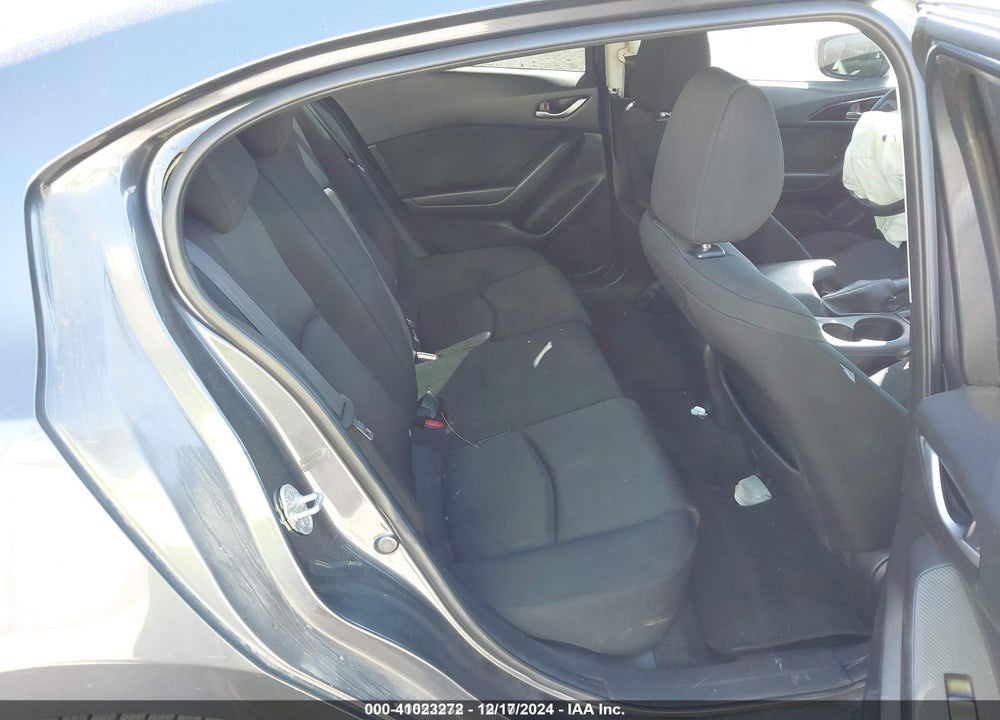 2014 MAZDA 3 I SPORT VIN: JM1BM1U76E1203230