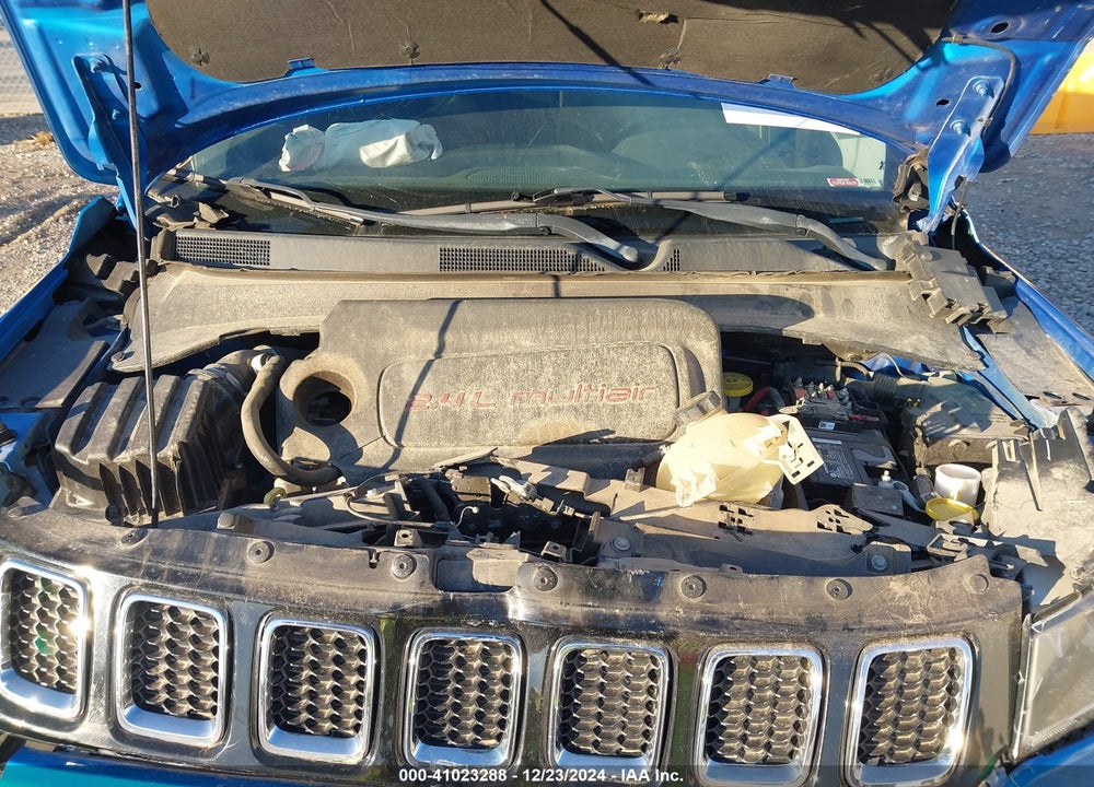 2018 JEEP COMPASS LATITUDE FWD VIN: 3C4NJCBB6JT140433