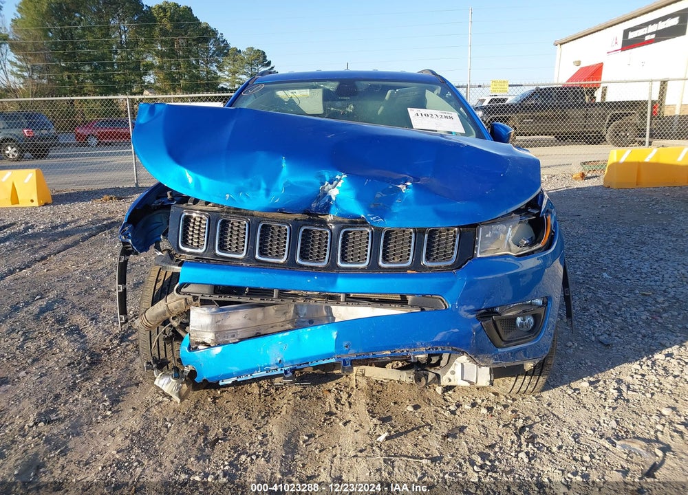 2018 JEEP COMPASS LATITUDE FWD VIN: 3C4NJCBB6JT140433